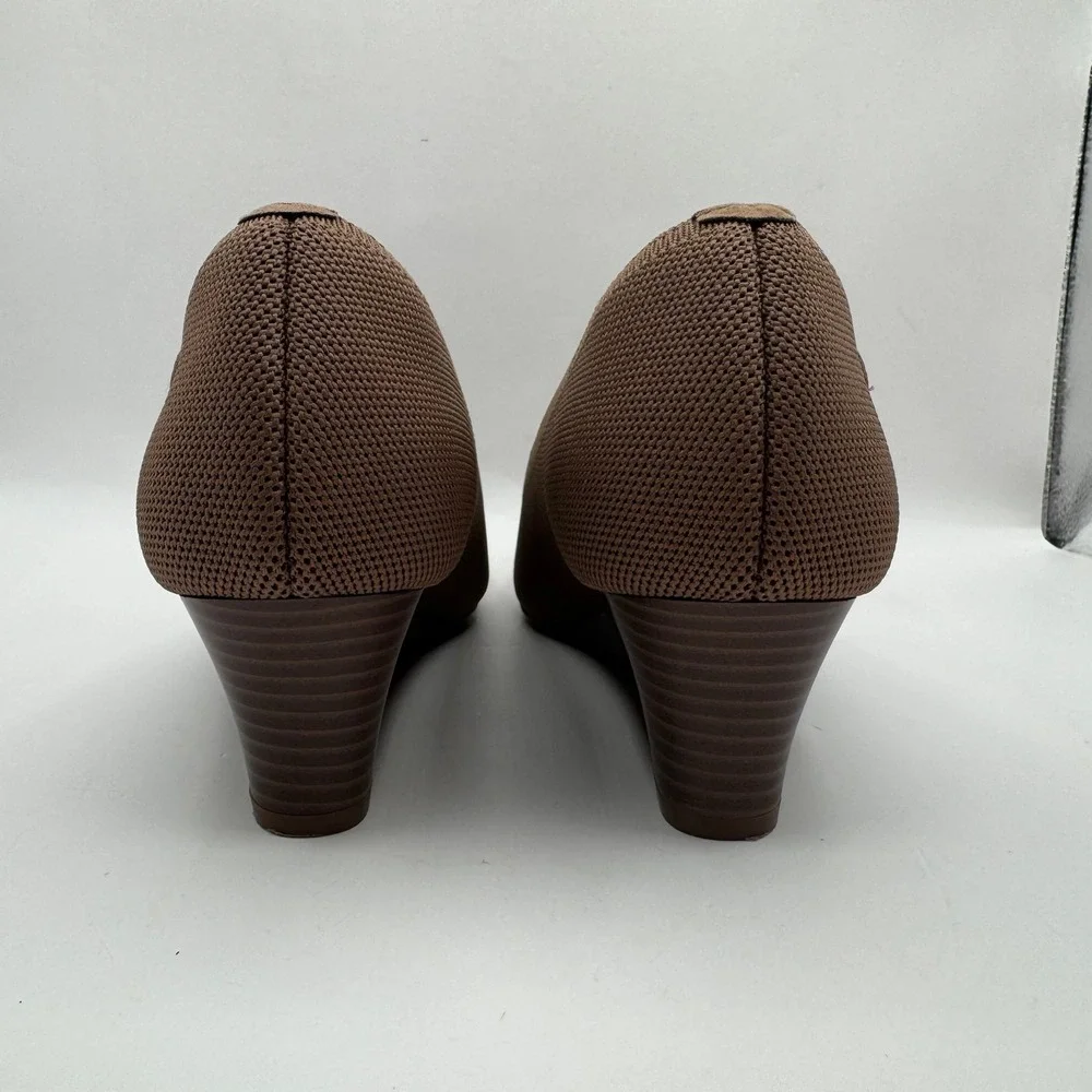 VIVAIA Pointed Toe Wedge Pumps Womens 38.5 Brown Knit Sustainable Comfort Shoes